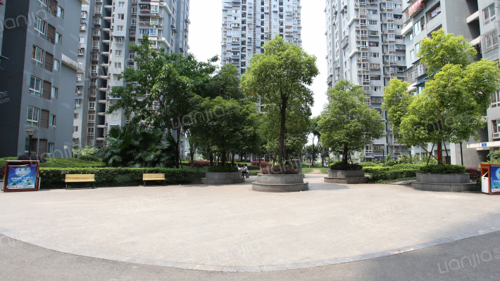 秋实春华外景图