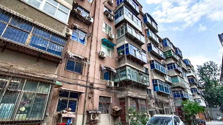 紫荆山路126号院外景图