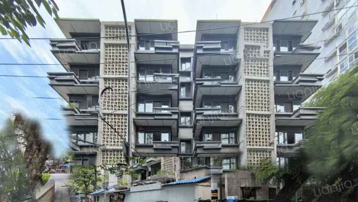 中道街131号外景图