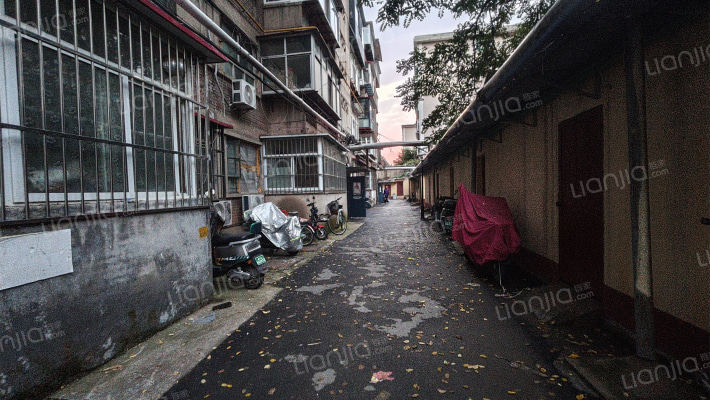 百货公司宿舍外景图