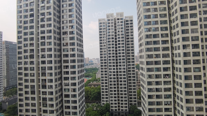 融科天域外景图