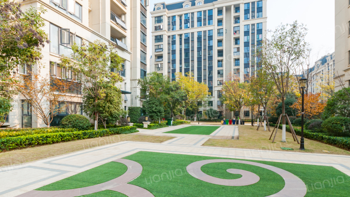 保利香颂一期外景图