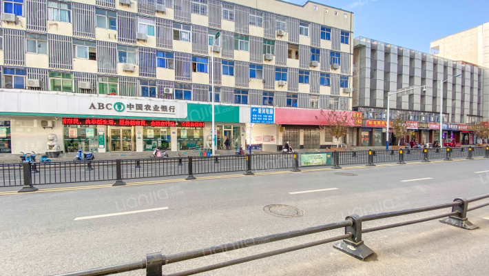 三河路农业银行宿舍楼外景图