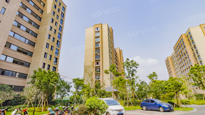 高塘和苑外景图