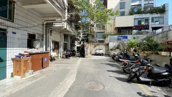 凌云街68号外景图