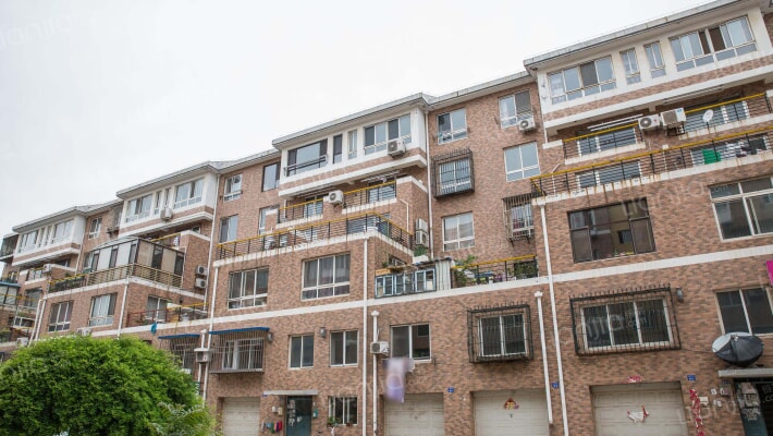 老街坊小区外景图