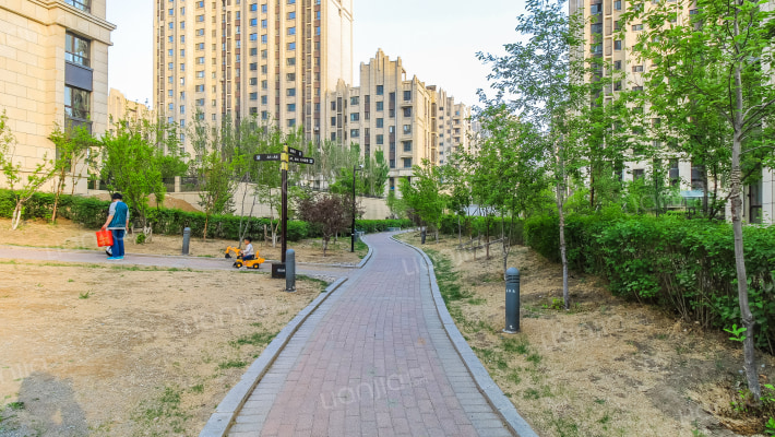 绿地新里中央公馆外景图