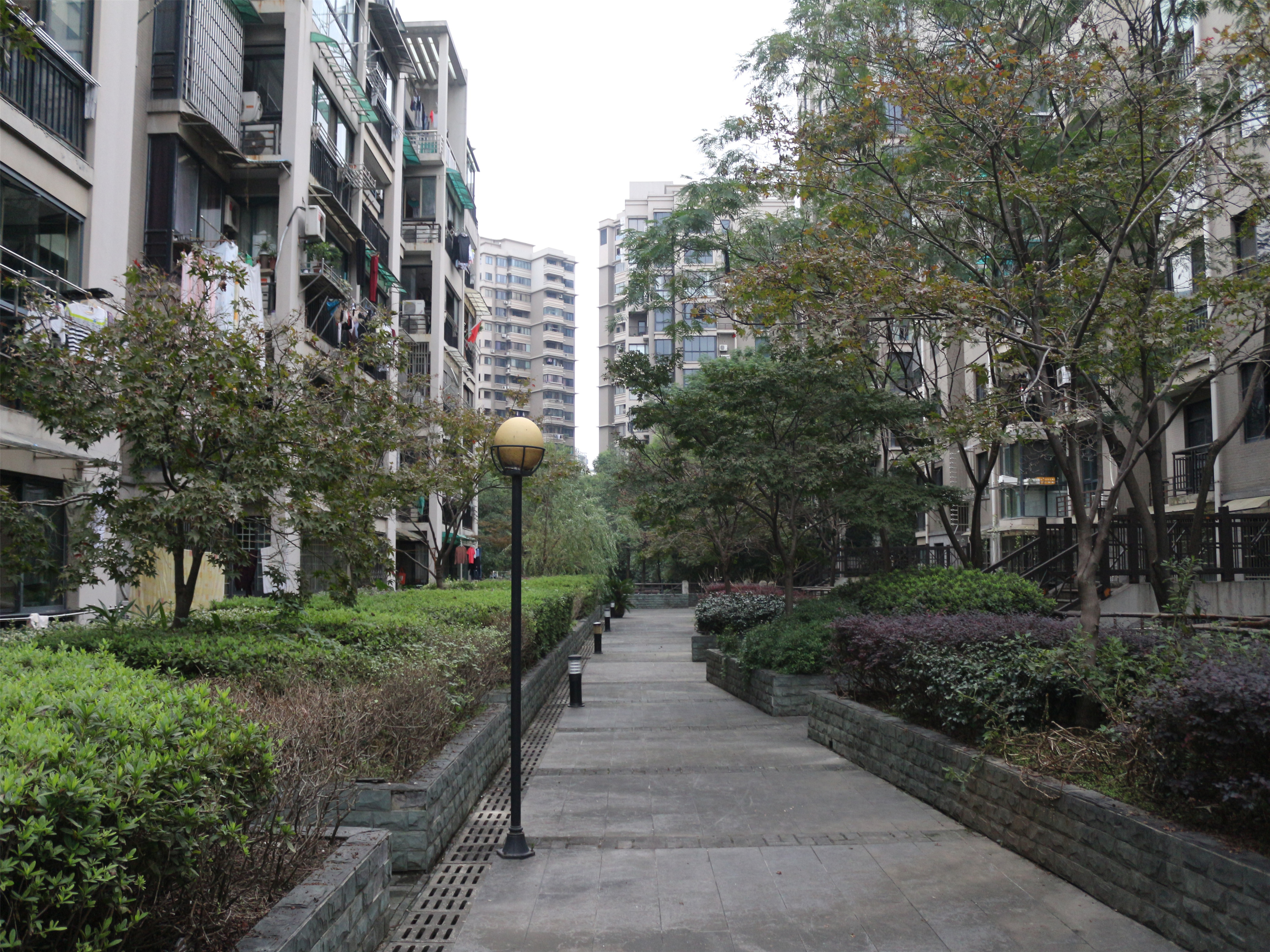 Linjiang Garden compound photo 10