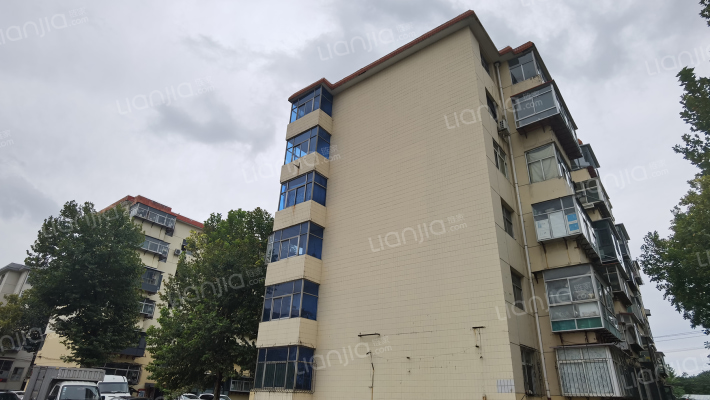 桃园村二区外景图