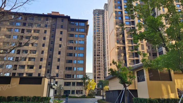 龙辰紫园外景图