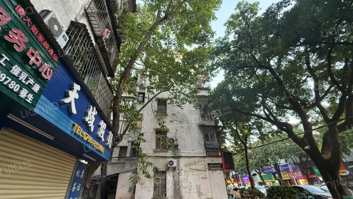 珠海市拱北粤海东路1042号2单元102房外景图