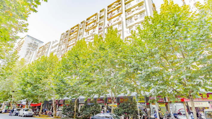 前进四路外景图