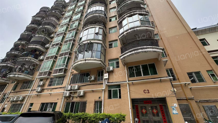 康盈商贸广场外景图