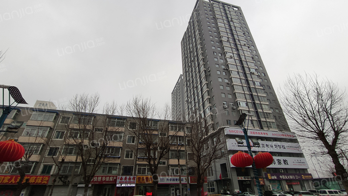 兴华大厦外景图