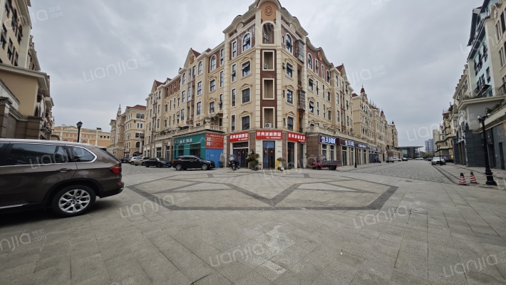 国色天乡庆典城外景图