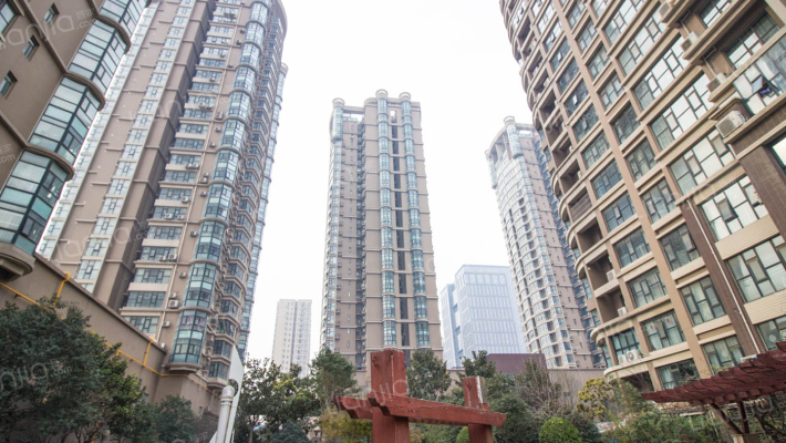 城市山水外景图