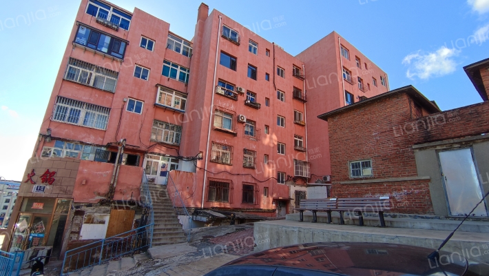 市场街西巷外景图