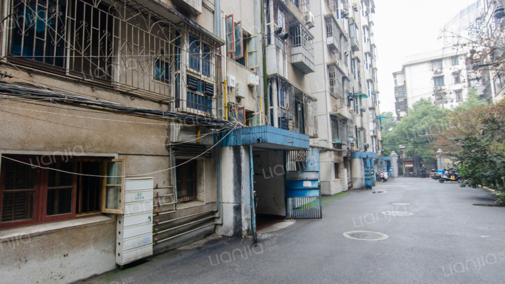 财政局小区外景图