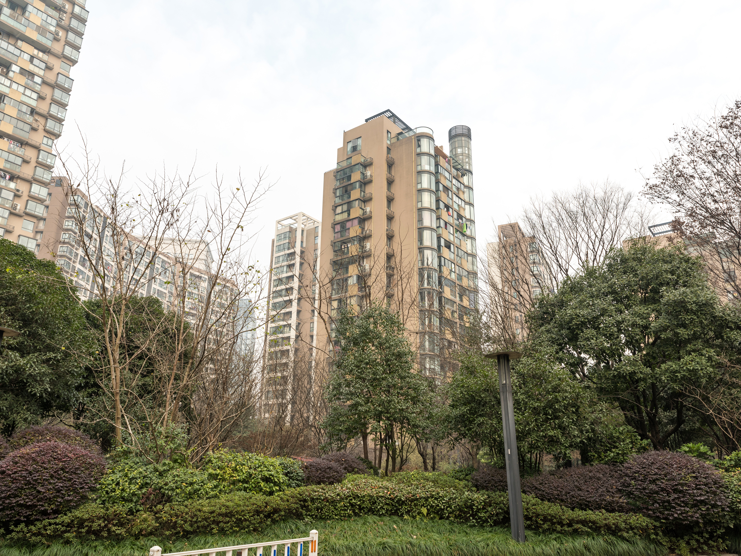 Linfeng Garden compound photo 16