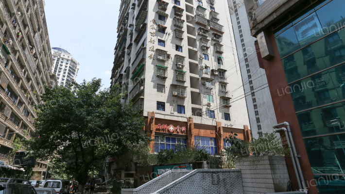 凯旋大厦外景图