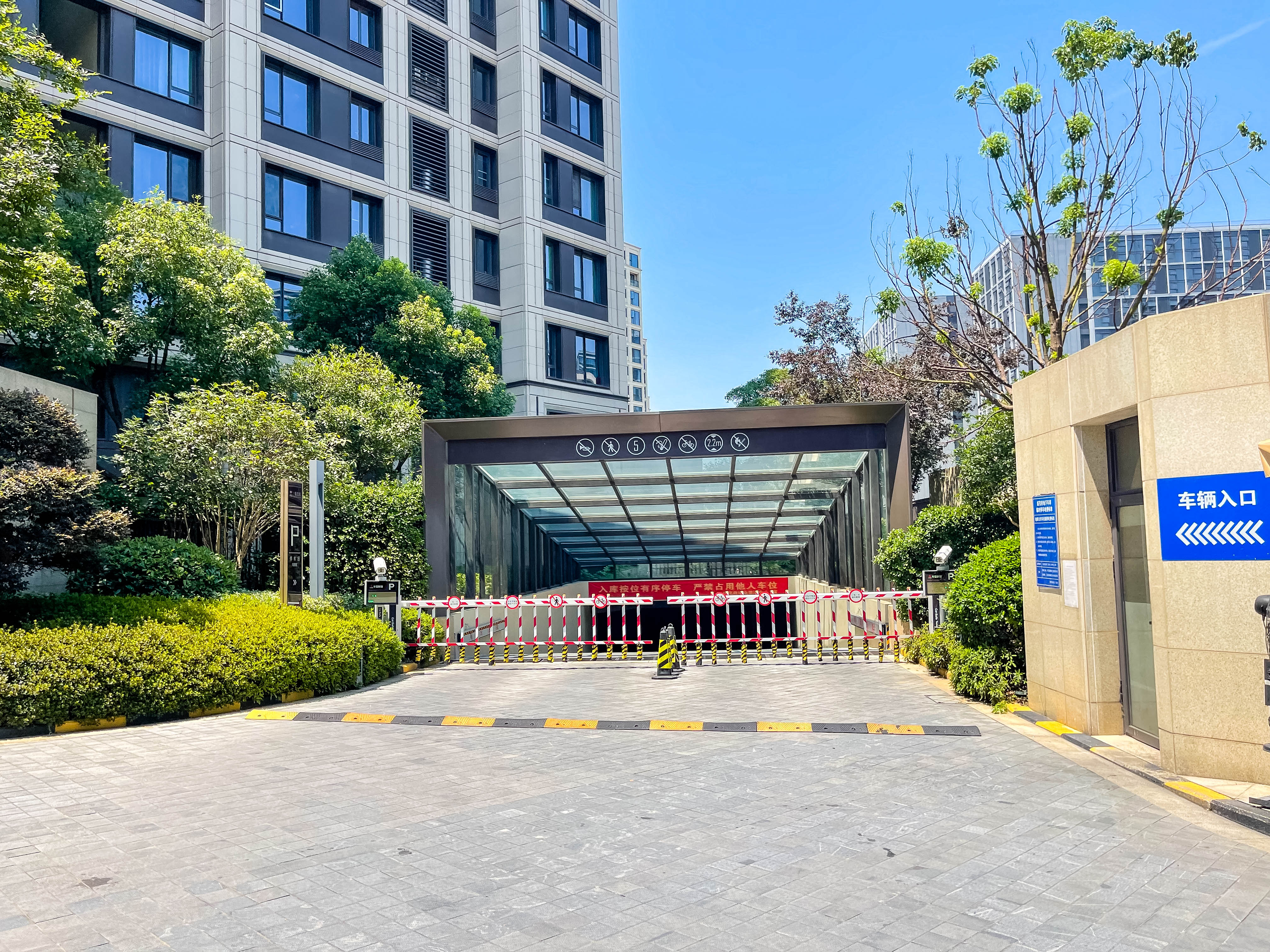 东城金茂府小区实景 20