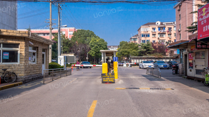 东沟三村外景图