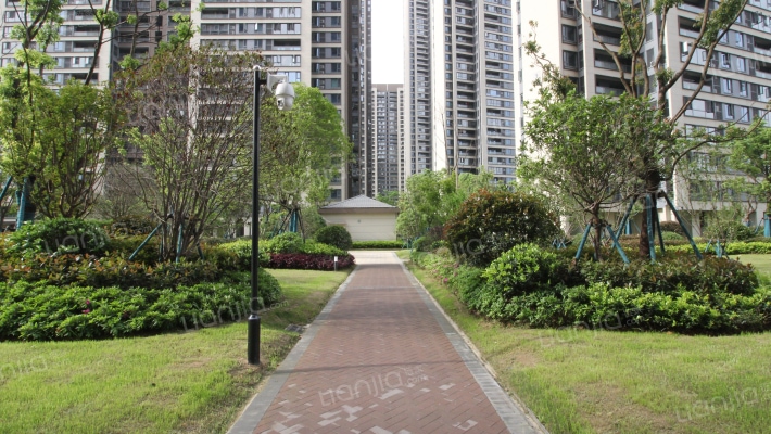 融创观澜壹号西区外景图