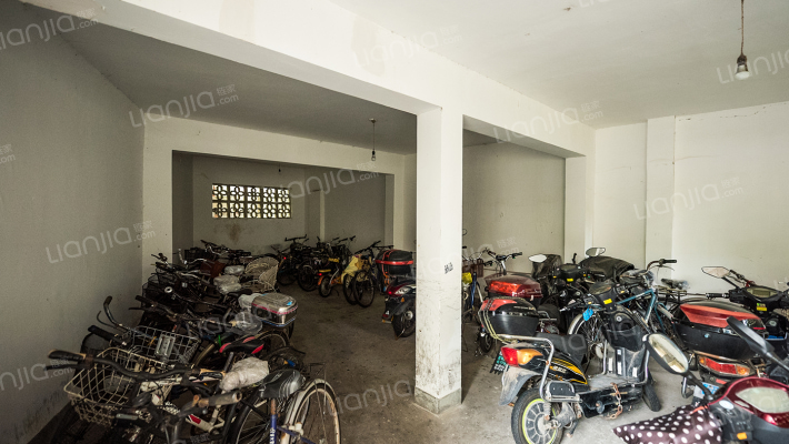 哈密路1332弄外景图