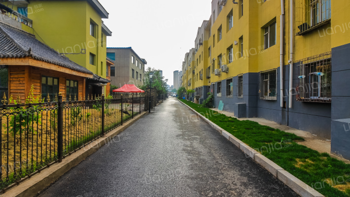 华侨城别墅外景图