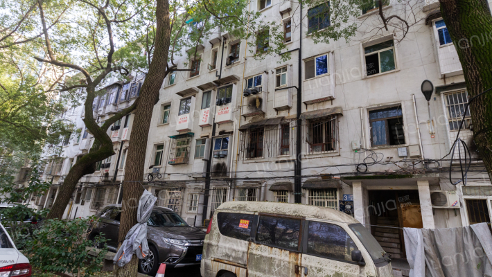 花纸厂宿舍区外景图