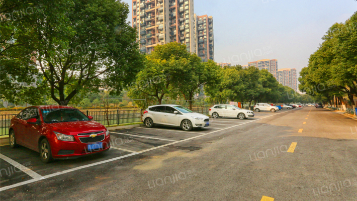 莲花新村八区外景图