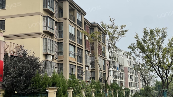 晟威鑫城华府外景图