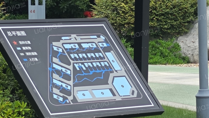 四季悦湖花园外景图