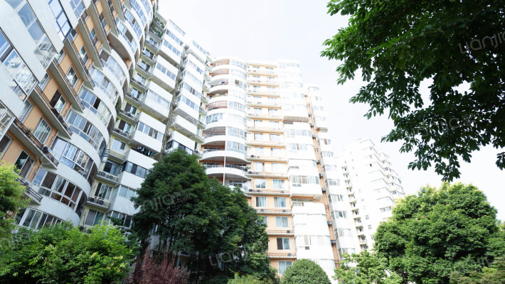 成勘院电梯公寓外景图