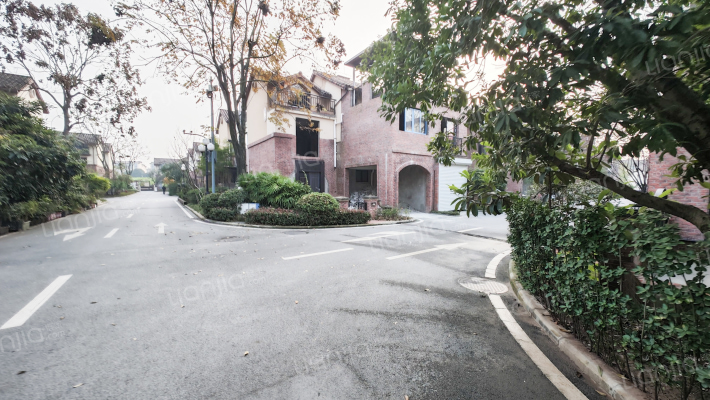 恒大云湖上郡观山悦6.1期外景图