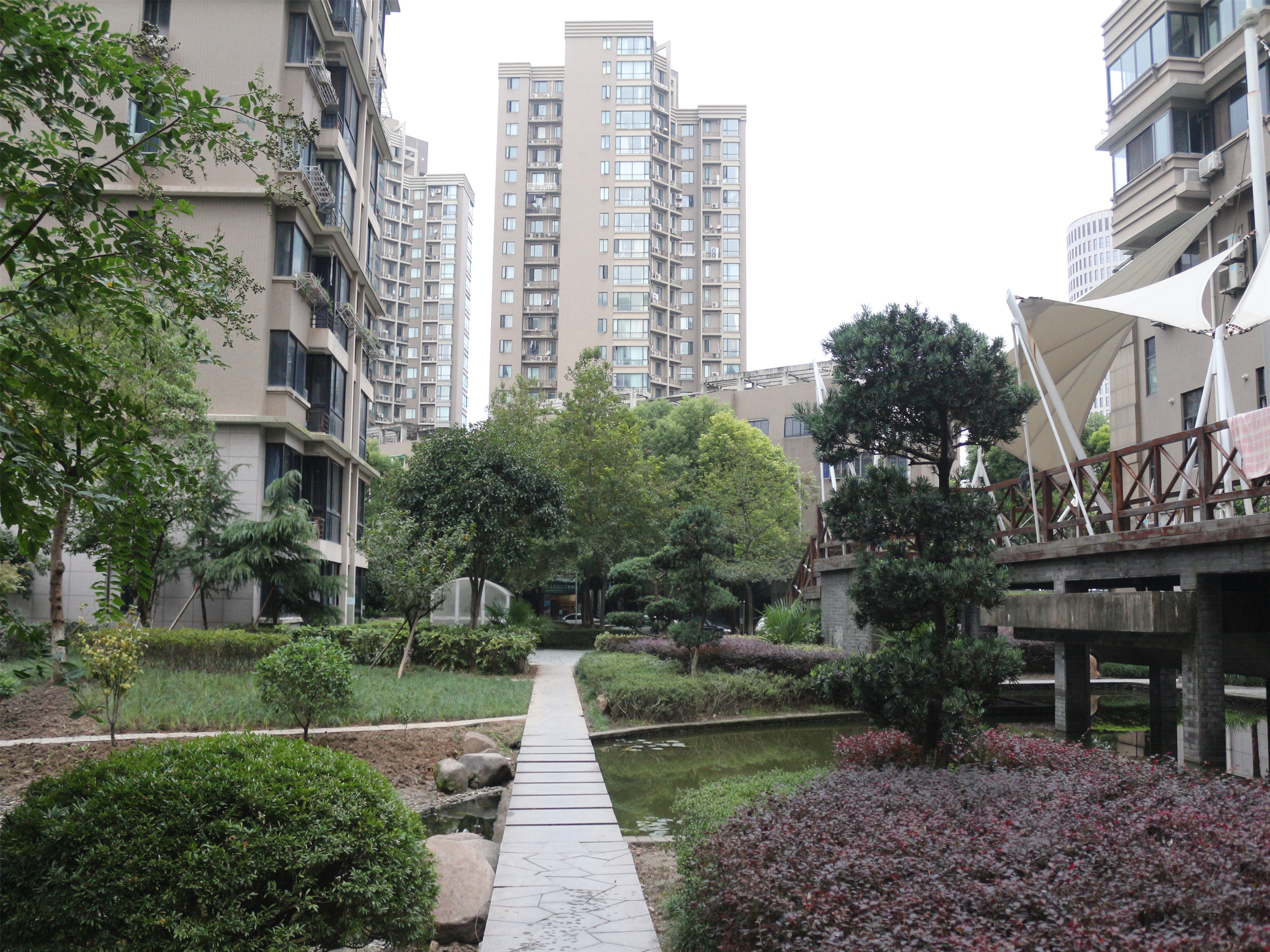 Linjiang Garden compound photo 11