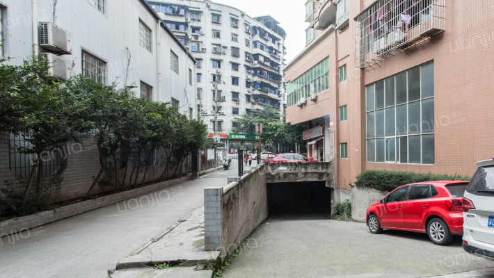 李家沱正街外景图