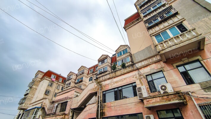 大连湾西街小区外景图