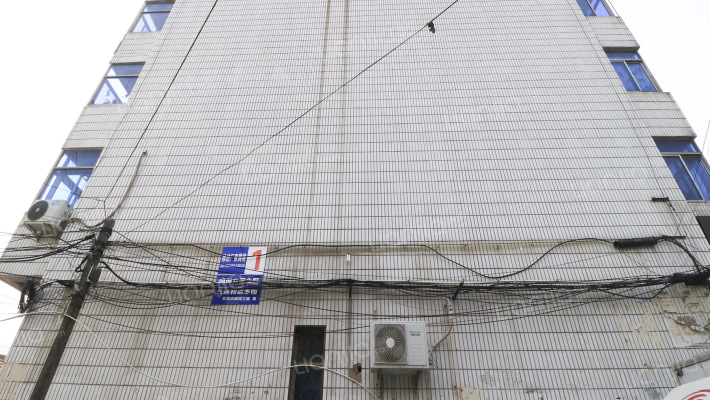 棉纺厂家属院外景图