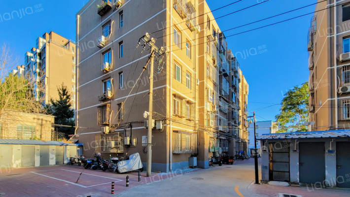 府东一条外景图