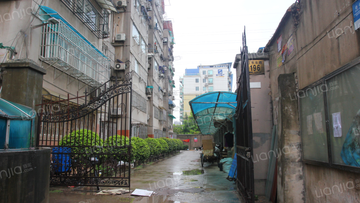 江东北路196号外景图