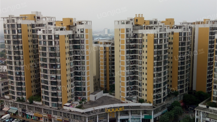 星晖.叠翠新城外景图