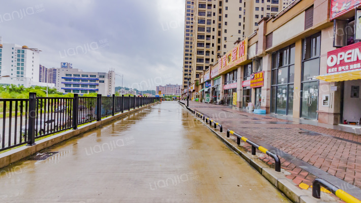 华冠花园外景图