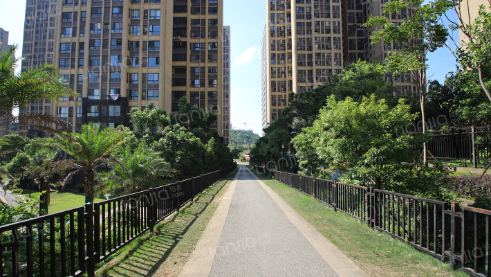 天麓尚层外景图