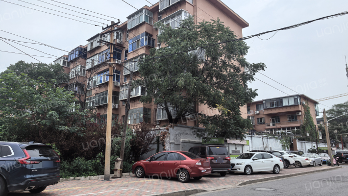 医药公司宿舍外景图