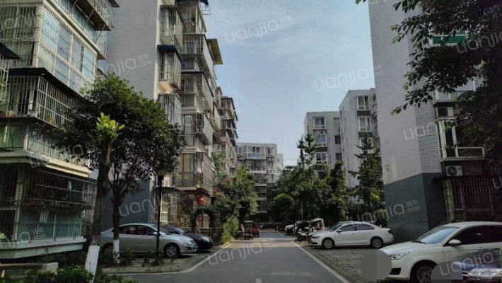 普河小区外景图