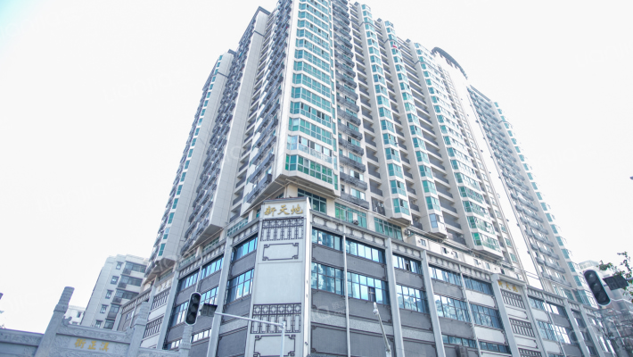 银丰富苑外景图