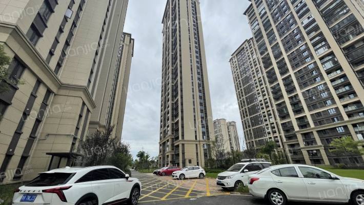 绿地城协子河畔F外景图