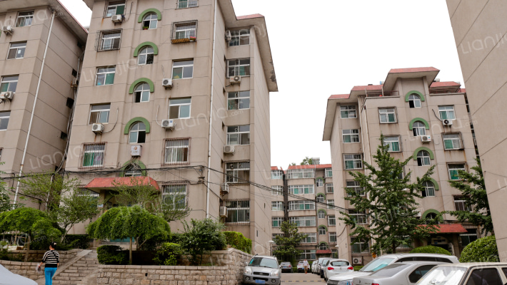 英雄山路80号外景图