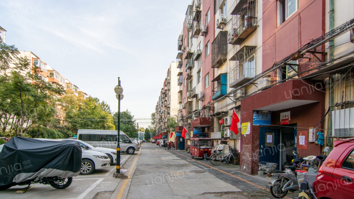 铁路宿舍外景图